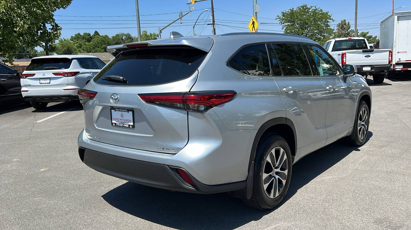 2021 toyota highlander xle