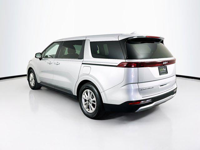 2022 kia carnival lx