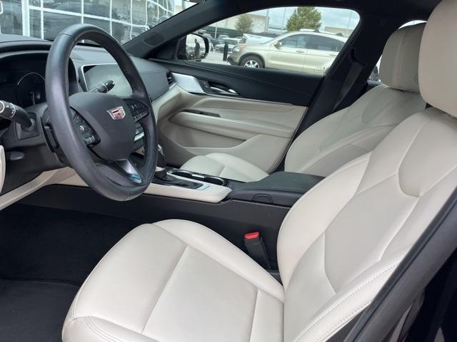 2021 cadillac ct4 luxury