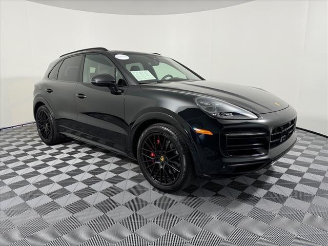 2023 porsche cayenne gts