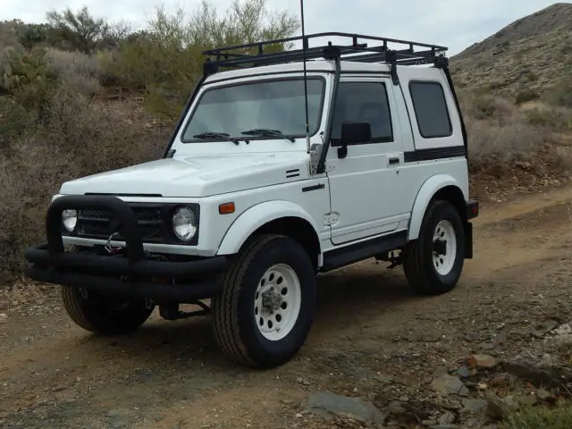 1994 suzuki samurai jl 4x4, low miles, w/ many custom extras & upgrades
