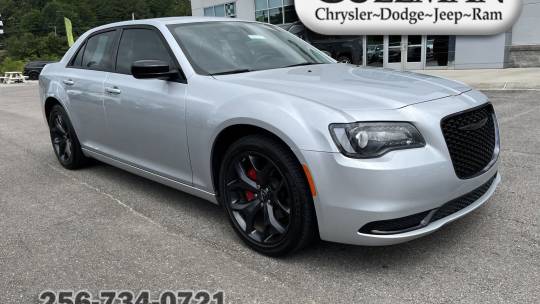 2023 Chrysler 300 touring