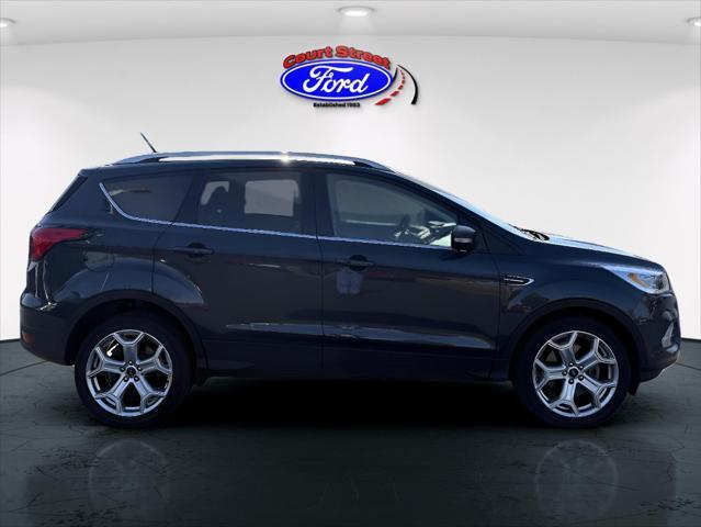 2019 ford escape titanium