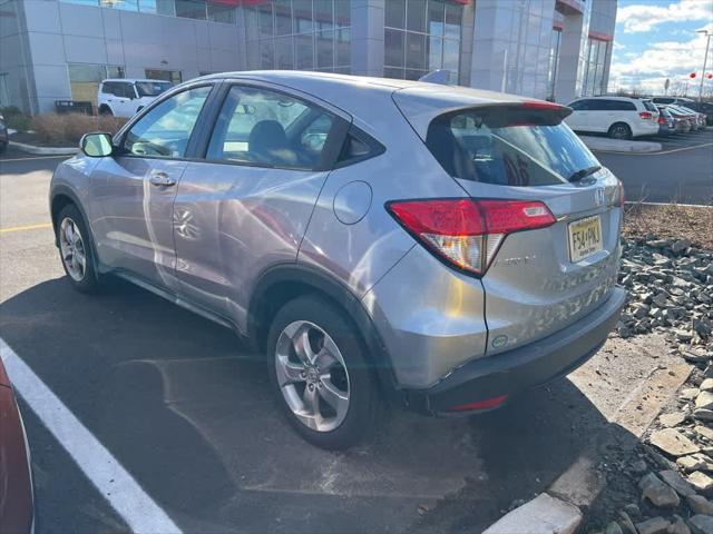 2022 honda hr-v lx