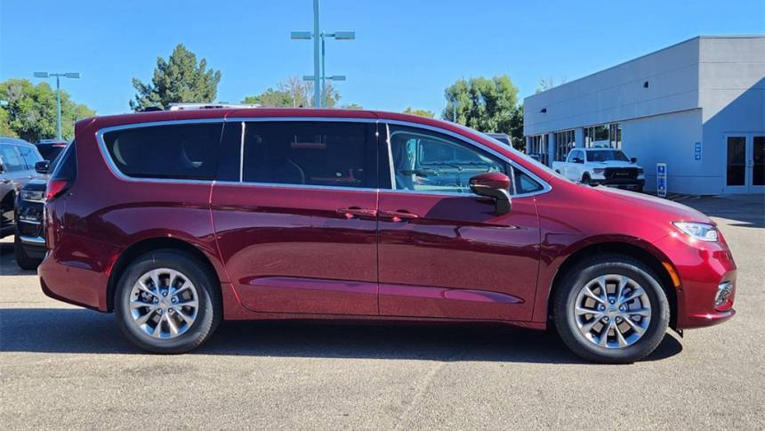 used 2023 chrysler pacifica touring l $36,599great deal 40,521 mi. location: longmont