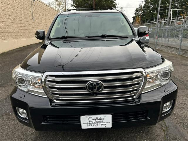 2013 toyota land cruiser base