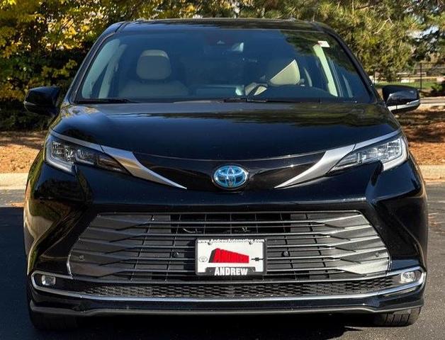 2021 toyota sienna limited
