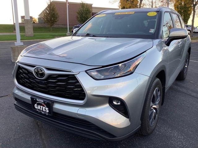 2023 toyota highlander xle