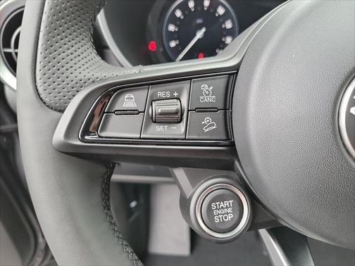2024 alfa romeo stelvio