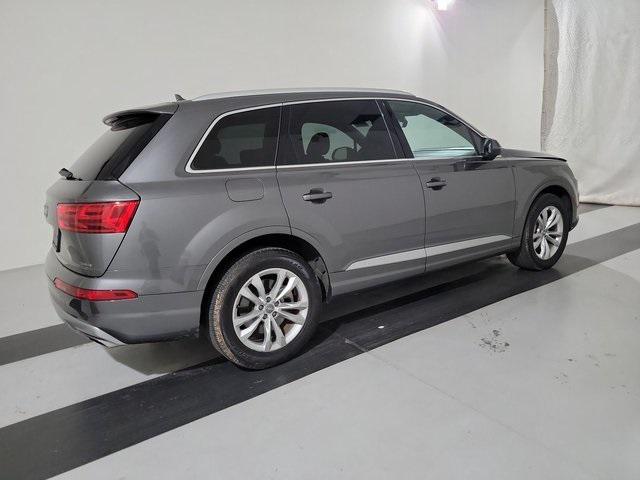 2019 audi q7 45 premium