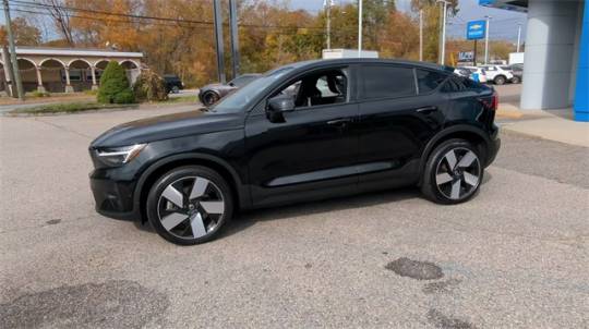 2022 Volvo C40