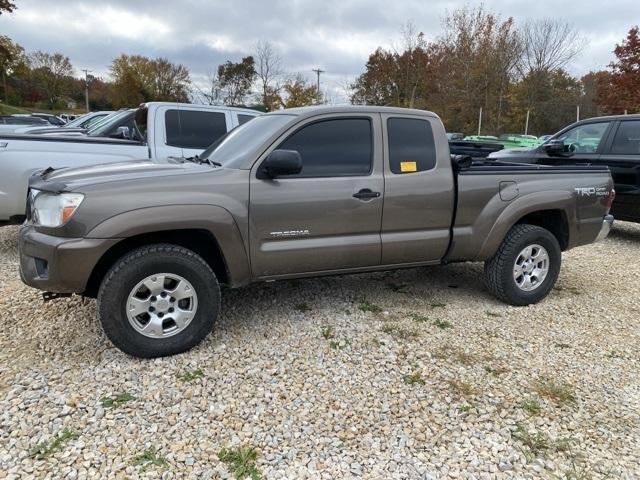 2014 toyota tacoma base
