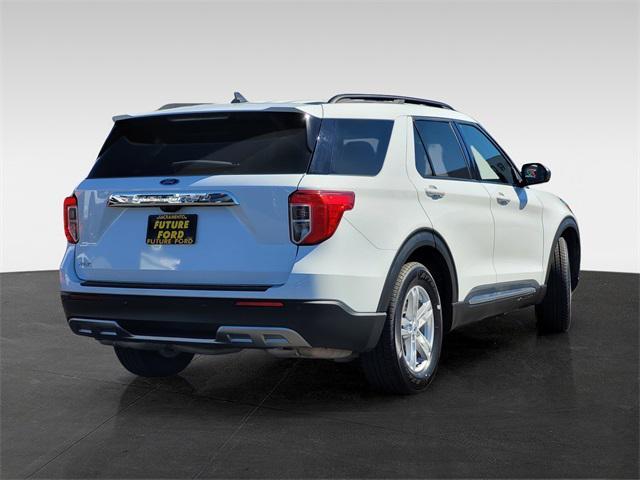 2023 ford explorer xlt