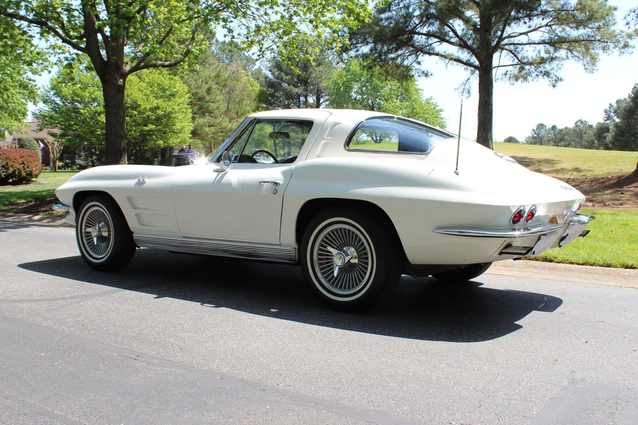 1963 350-powered chevrolet corvette split-window coupe