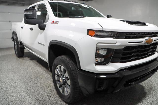 2024 chevrolet silverado 2500 custom