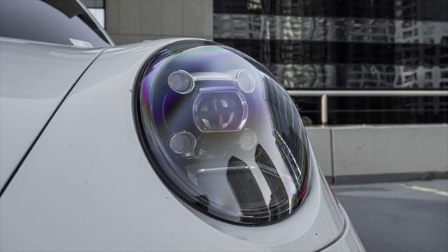 2020 porsche 911 carrera