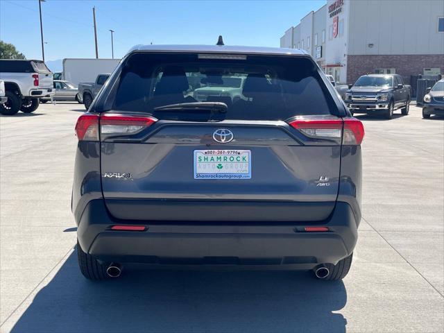 2022 toyota rav4 le
