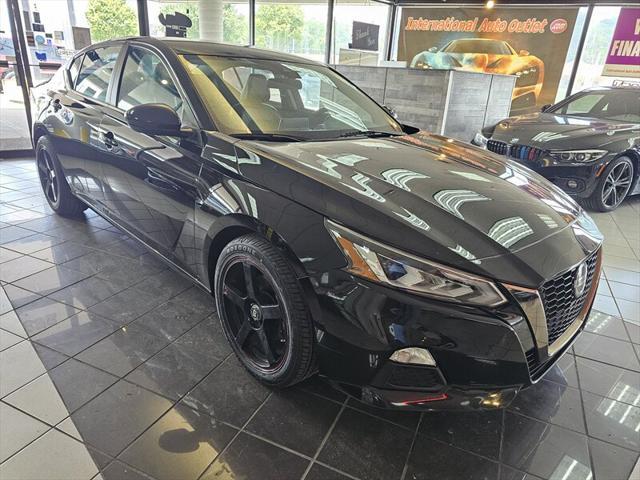 2020 nissan altima sr fwd