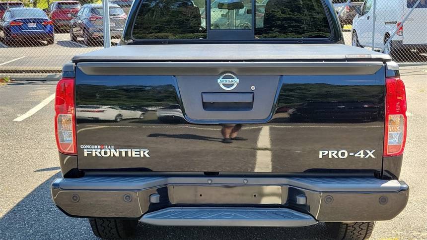 2018 nissan frontier pro-4x