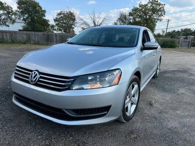 2013 volkswagen passat se pzev 4dr sedan 6a