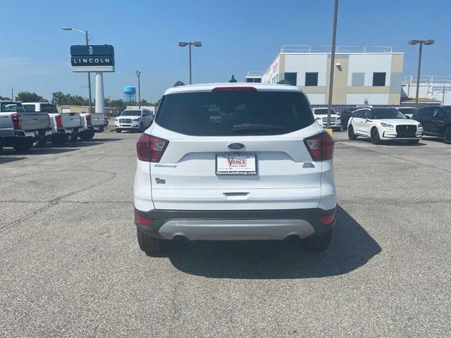 2019 ford escape sel