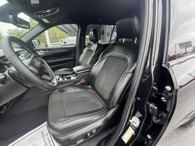 2023 jeep grand cherokee l altitude