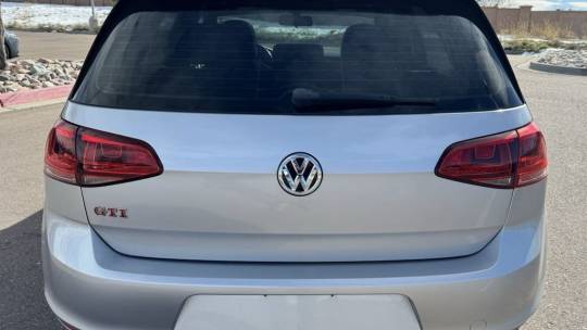 2017 Volkswagen Golf GTI