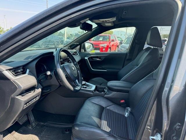2019 toyota rav4 hybrid xse
