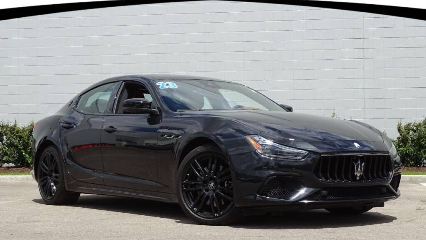 2023 maserati ghibli modena q4