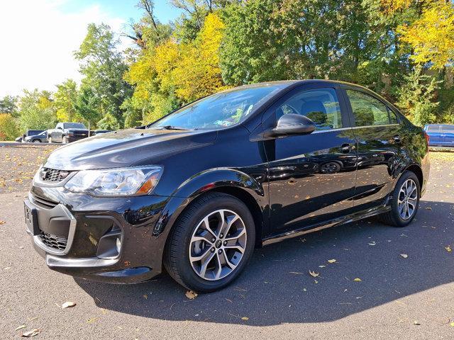 2020 chevrolet sonic fwd sedan lt