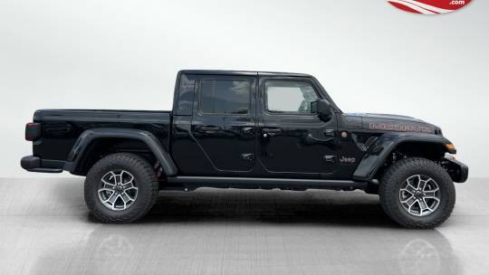 2024 Jeep Gladiator
