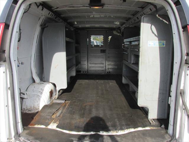 2013 chevrolet express 3500 work van