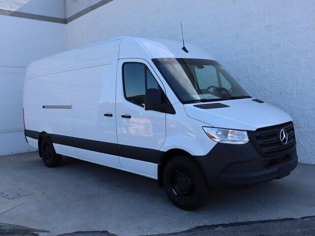 2025 mercedes-benz sprinter 2500 high roof i4 diesel ho 170" rwd