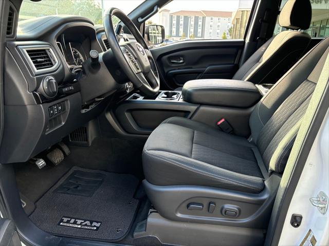 2019 nissan titan sv