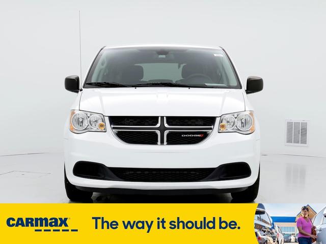 2019 dodge grand caravan se