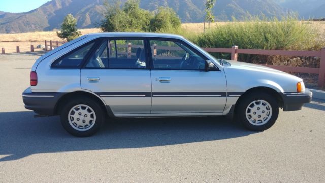 very clean low mileage rustfree california gas saver like ford laser mazda 323!