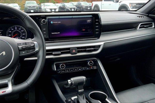 2022 kia k5 gt-line