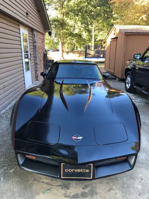 1982 chevrolet corvette coupe black rwd automatic