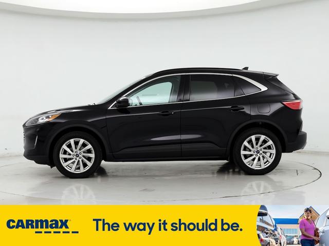 2022 ford escape titanium