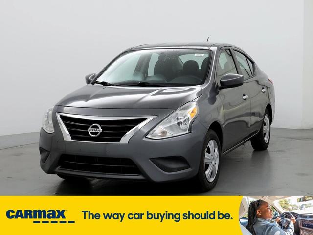 2019 nissan versa sv