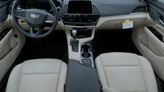 2023 cadillac ct4 luxury