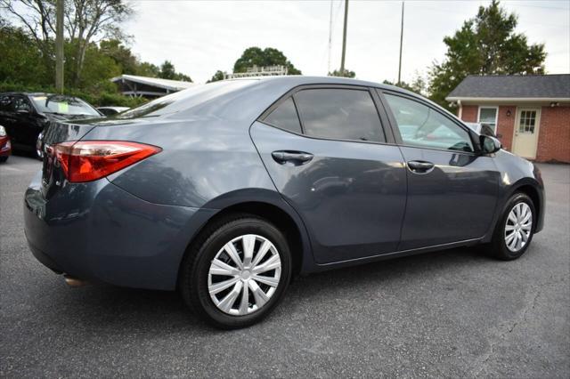 2019 toyota corolla le