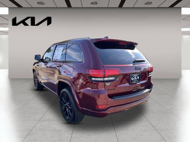 2022 jeep grand cherokee laredo