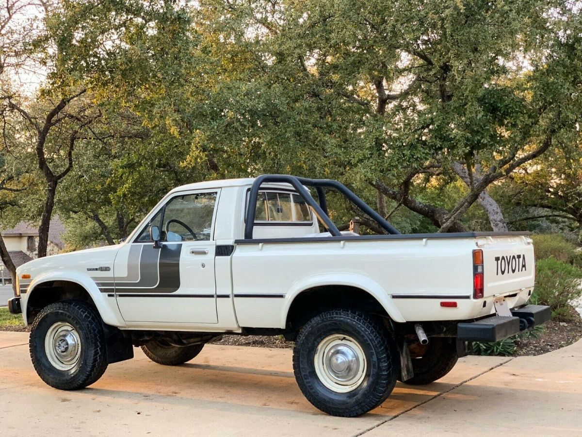 1980 toyota pickup 4x4 - shortbed