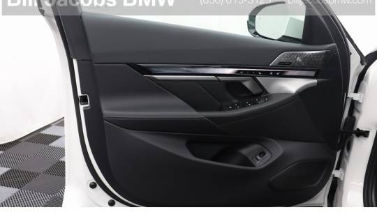 2024 BMW i5