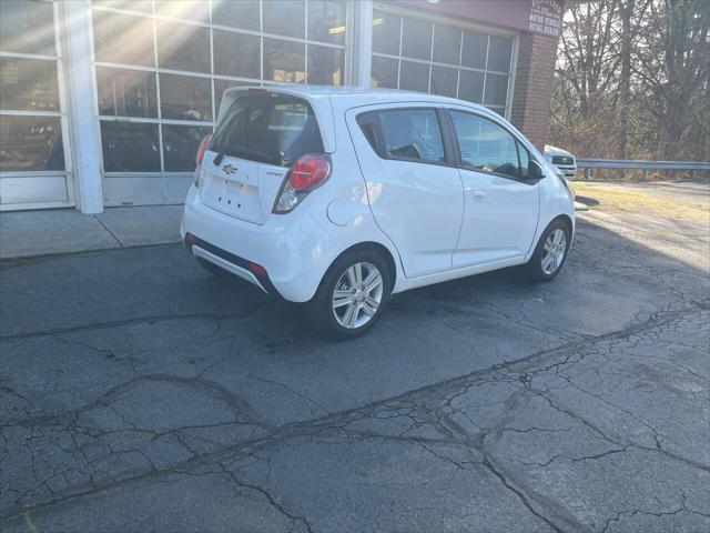 2015 chevrolet spark 1lt
