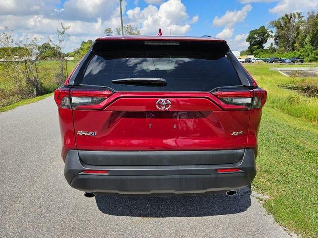 2023 toyota rav4 xle premium