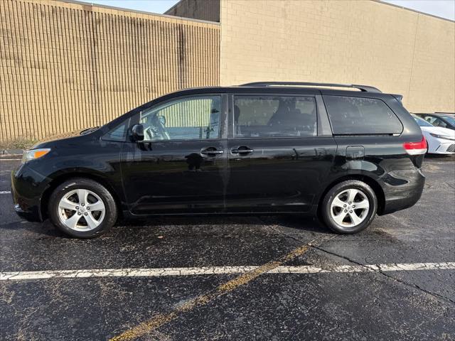 2013 toyota sienna le