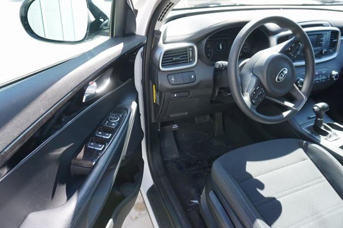 used 2018 kia sorento fwd lx v6 lawrence, ks 66047 for sale in laurence, kansas