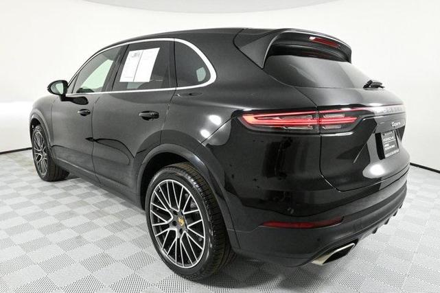 2021 porsche cayenne base